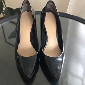 Via Spiga Black Patent Leather Pump